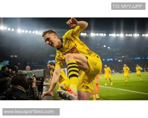 施洛特贝克全场触球与传球双双领先展现稳健表现助力球队胜利 施洛特贝克全场触球与传球双双领先展现稳健表现助力球队胜利