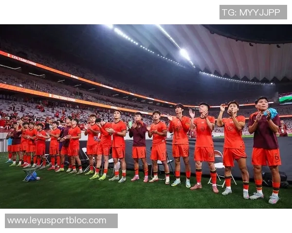 U22国足主帅安东尼奥亲临现场考察海牛与三镇的精彩对决